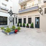 UNIQUE HOMES LAS SETAS, PLAZA DE SAN PEDRO 6 Pax